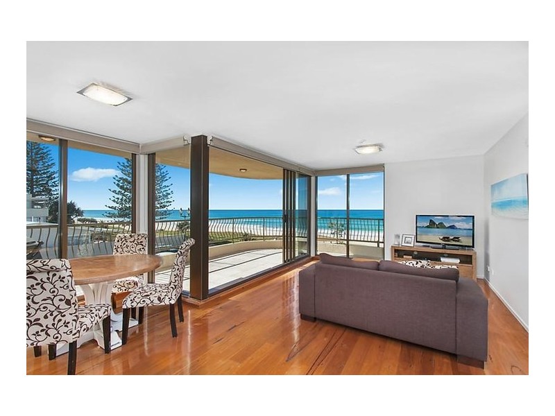 2/121 Hedges Avenue, Mermaid Beach QLD 4218