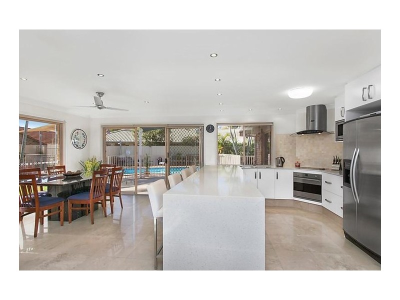 1 Cranbourne Court, Robina QLD 4226