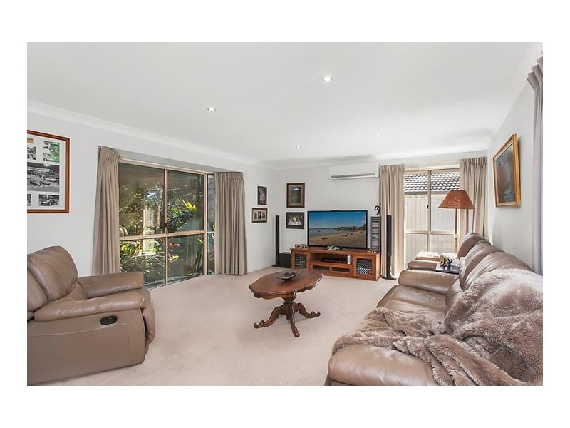 1 Cranbourne Court, Robina QLD 4226
