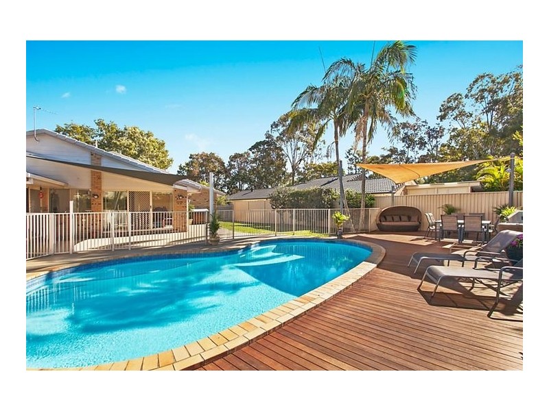 1 Cranbourne Court, Robina QLD 4226