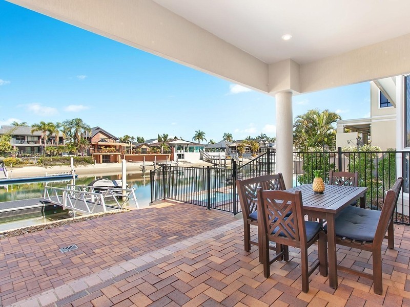 12 Buccaneer Court, Paradise Waters QLD 4217