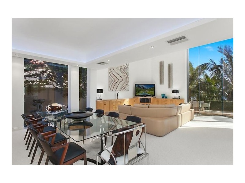 24 Paradise Place, Surfers Paradise QLD 4217