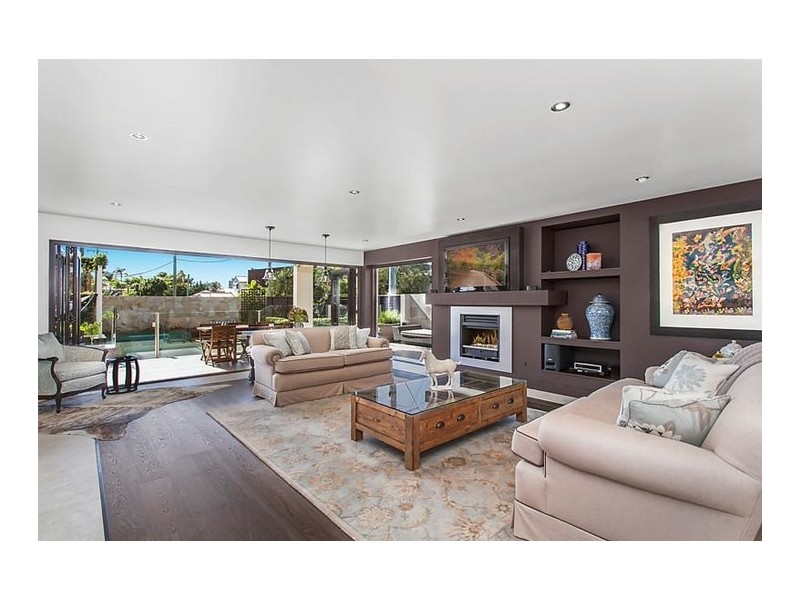 99 Regatta Parade, Southport QLD 4215