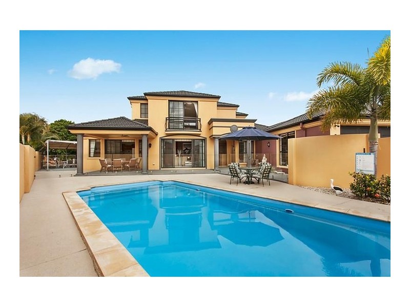 64 Peach Drive, Robina QLD 4226