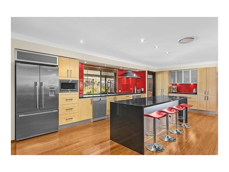 19 Uplands Drive, Parkwood QLD 4214