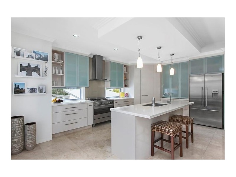 18 York Creek Crescent, Reedy Creek QLD 4227