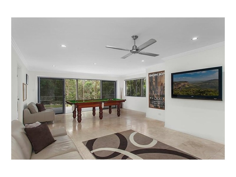 18 York Creek Crescent, Reedy Creek QLD 4227