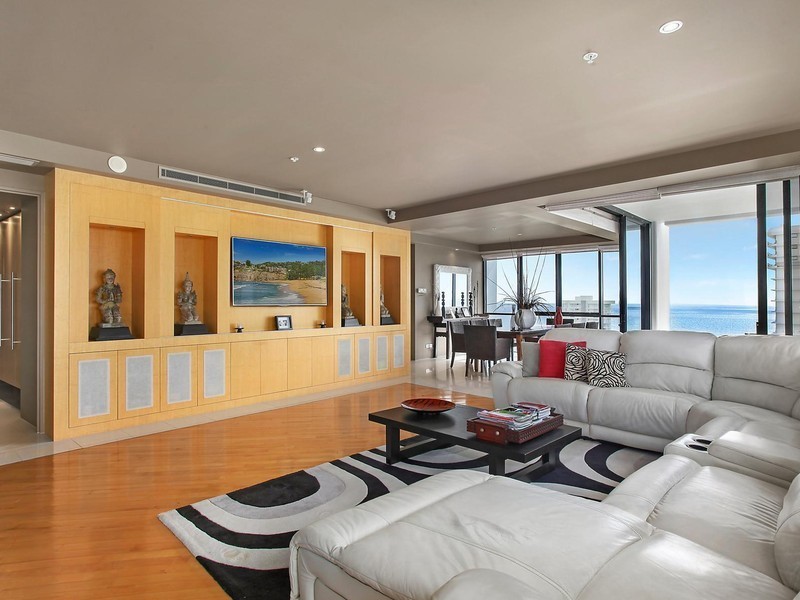 2402/17 Albert Avenue, Broadbeach QLD 4218