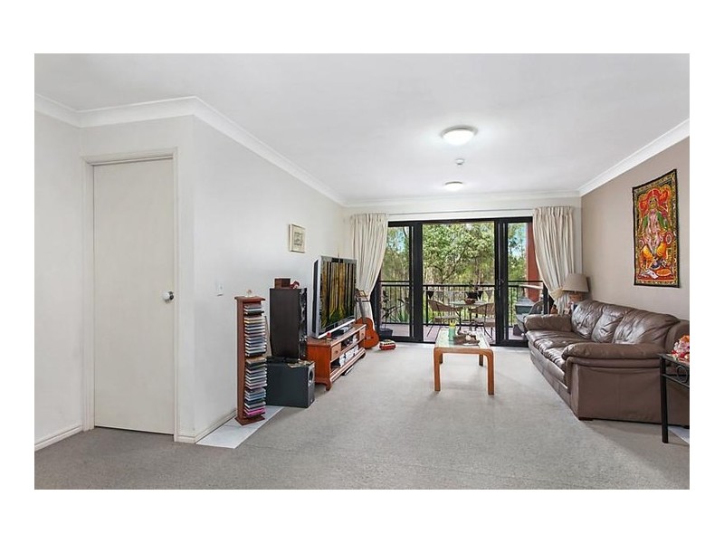 E18/1 Great Hall Drive, Miami QLD 4220