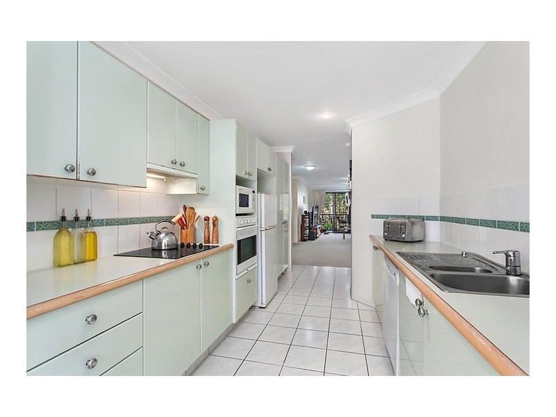 E18/1 Great Hall Drive, Miami QLD 4220
