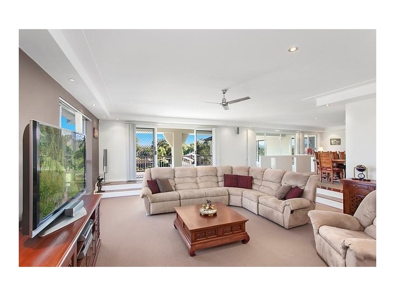 3 Tanya Court, Benowa QLD 4217