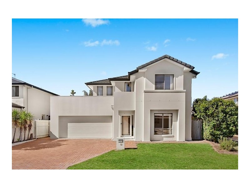12 Casuarina Drive, Molendinar QLD 4214