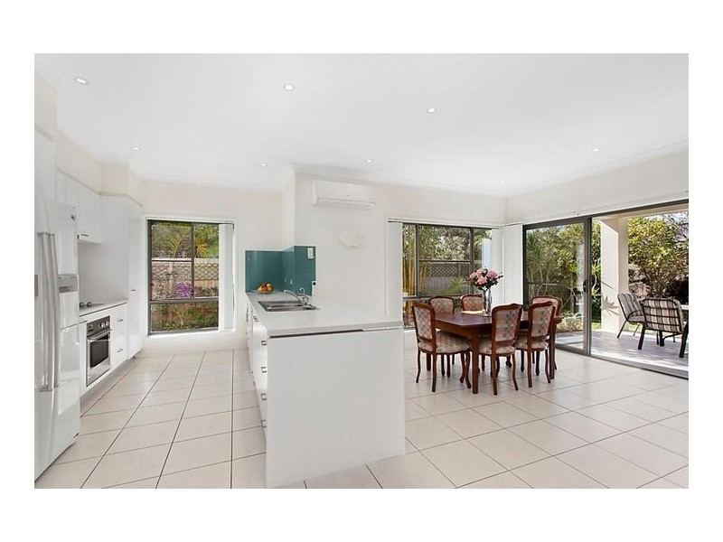 12 Casuarina Drive, Molendinar QLD 4214