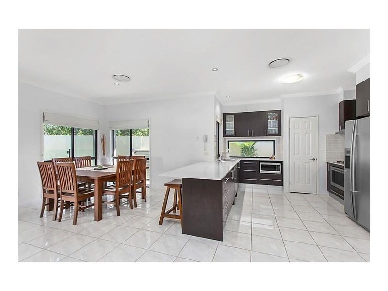 2857 Virginia Drive, Hope Island QLD 4212