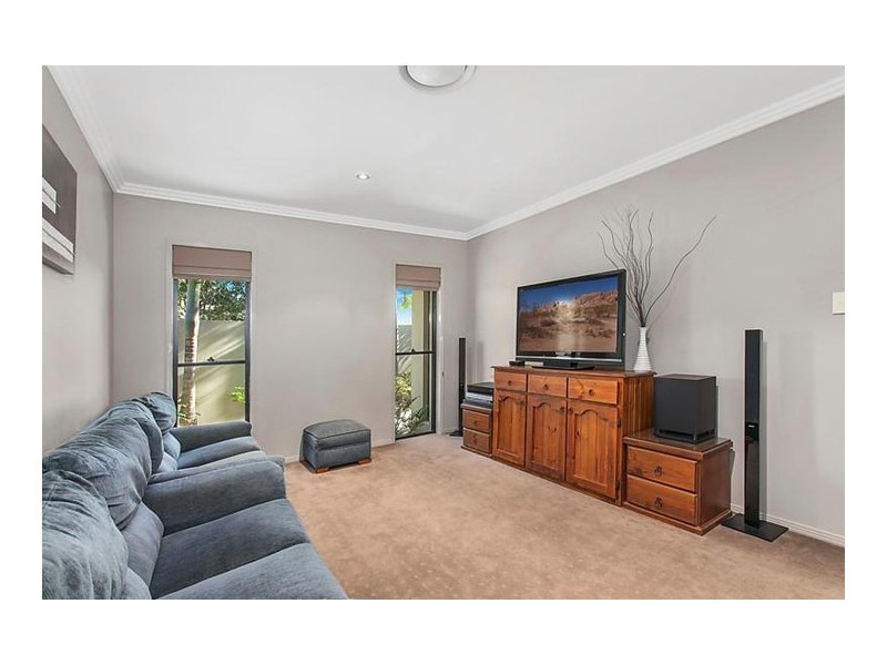 2857 Virginia Drive, Hope Island QLD 4212