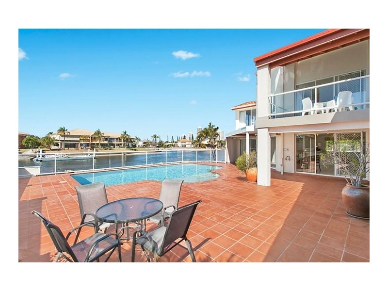 27/131 Morala Avenue, Runaway Bay QLD 4216