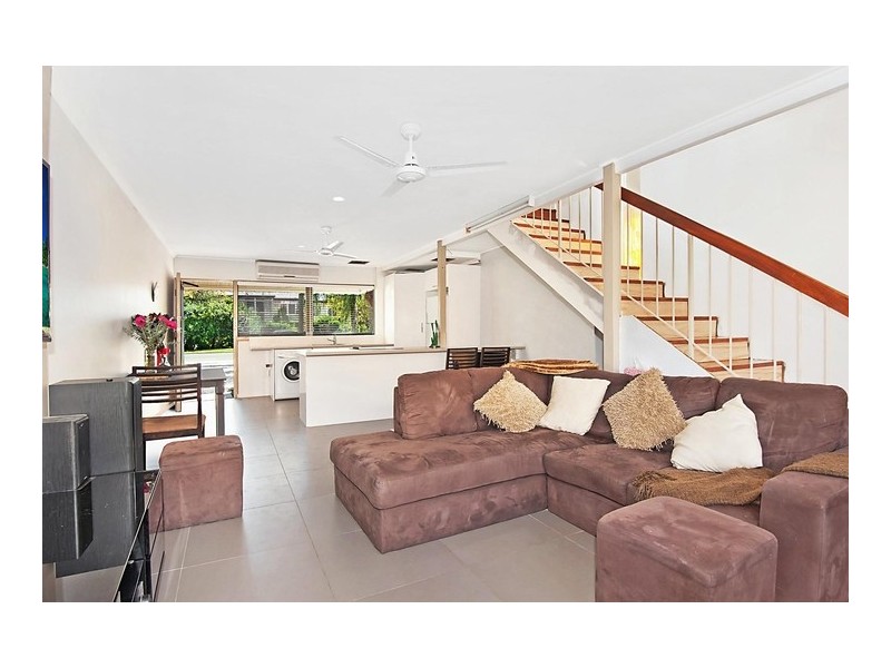 15/6 Stanhill Drive, Chevron Island QLD 4217