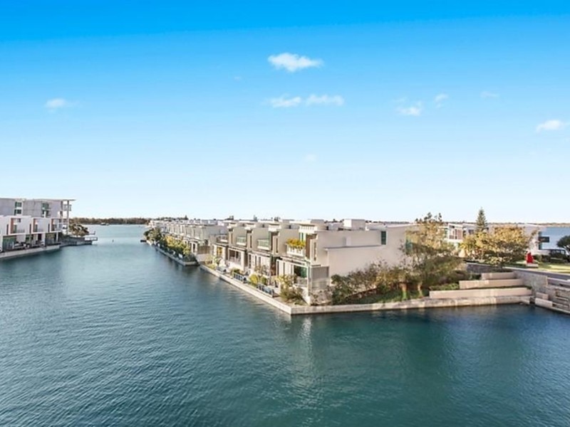 7303/2 Ephraim Island Parade, Paradise Point QLD 4216