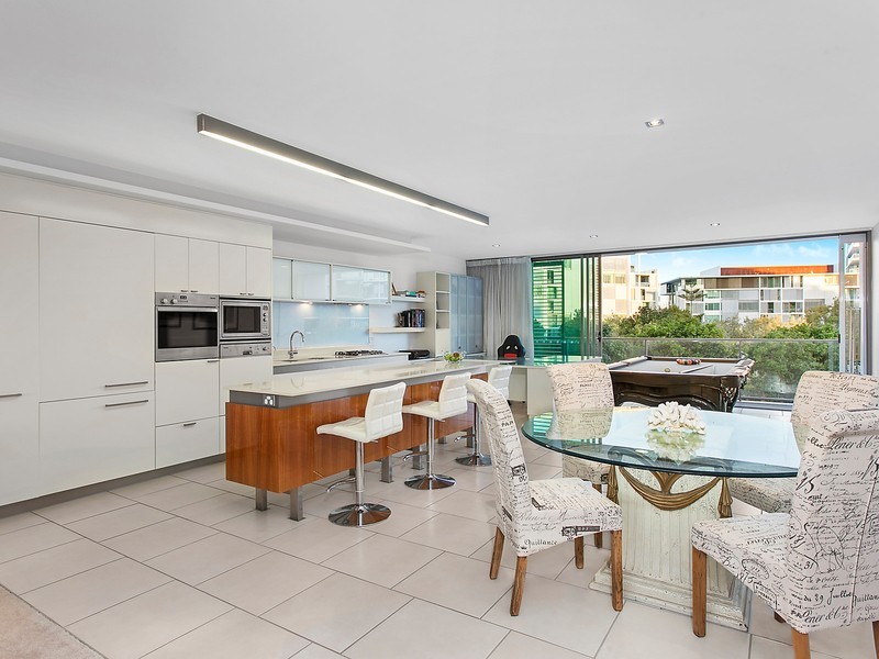 7303/2 Ephraim Island Parade, Paradise Point QLD 4216