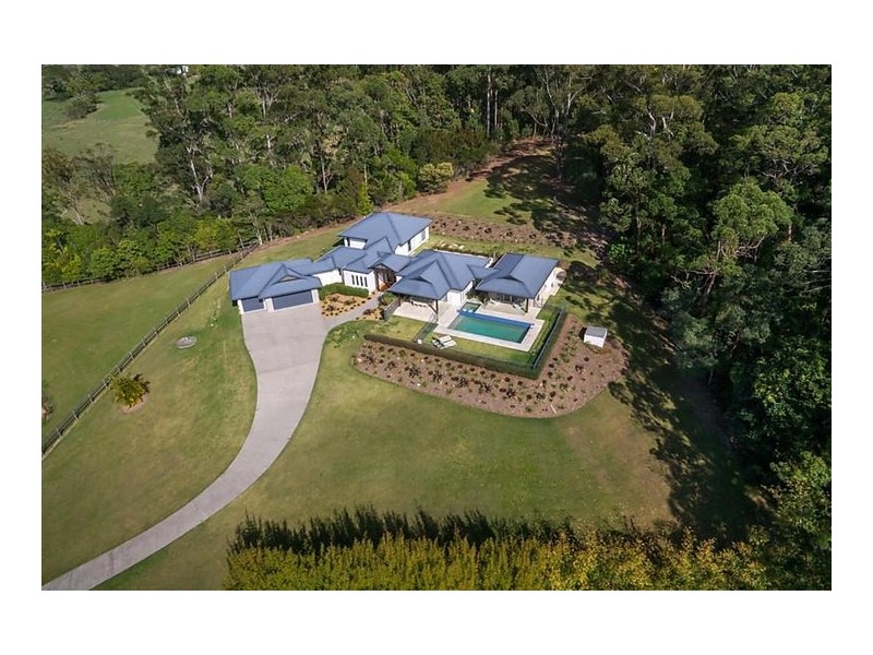 8 Lita Court, Tallebudgera QLD 4228