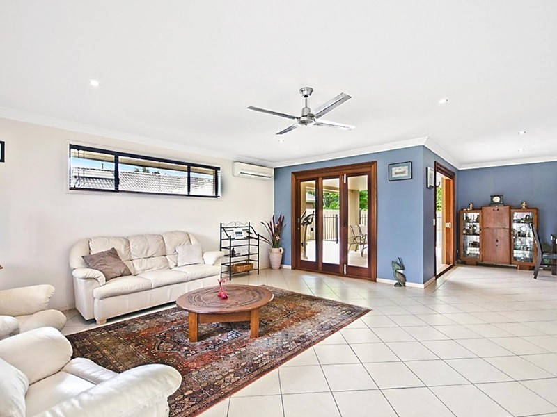 39 Jaguar Drive, Bundall QLD 4217