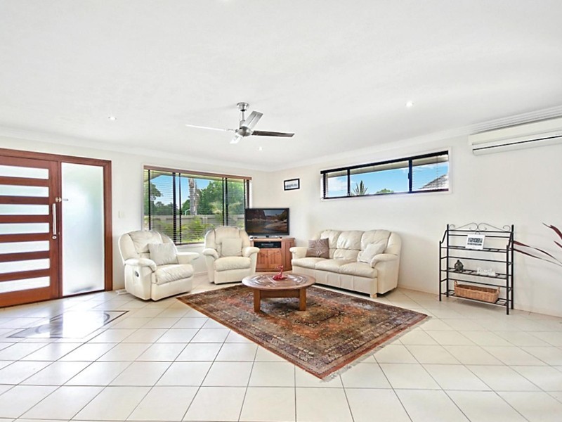39 Jaguar Drive, Bundall QLD 4217