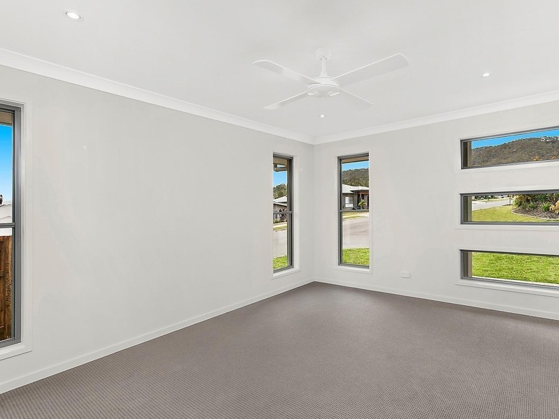 1 Conjola Crescent, Upper Coomera QLD 4209