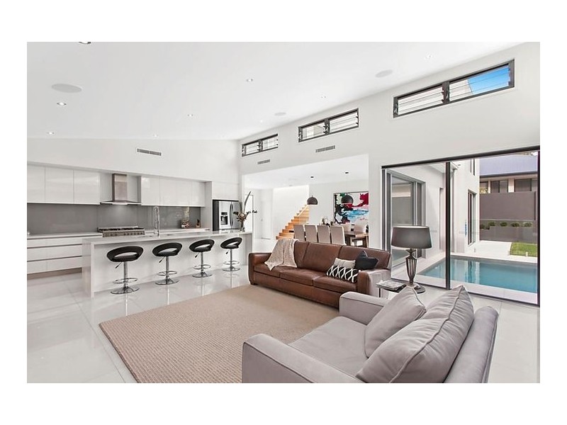 23 Canada Place, Arundel QLD 4214