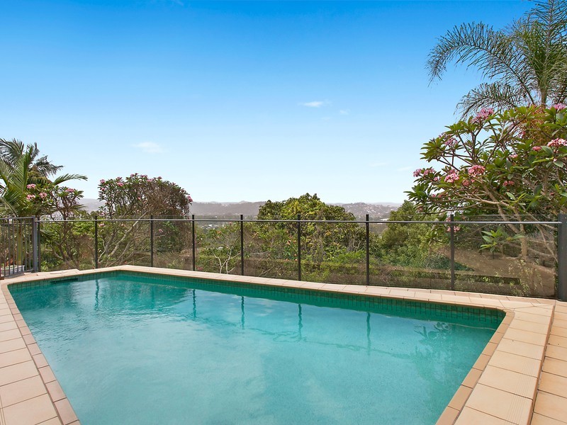 18-20 Albany Avenue, Currumbin QLD 4223