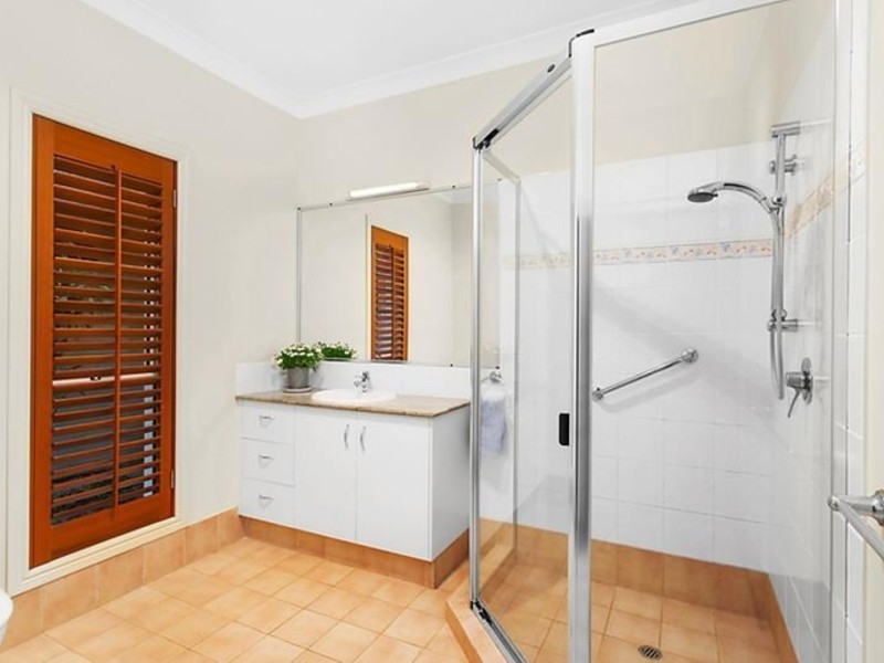 27 Ventura Road, Mermaid Beach QLD 4218