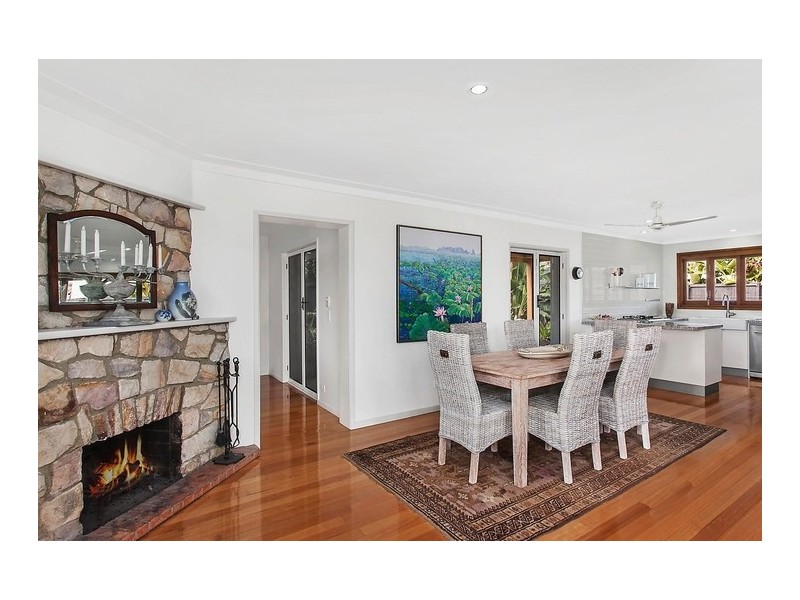 45 Allambi Avenue, Broadbeach Waters QLD 4218