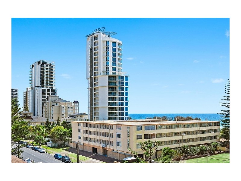 17/5 Queensland Avenue, Broadbeach QLD 4218