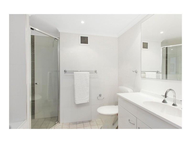 49/2940 Gold Coast Highway, Surfers Paradise QLD 4217