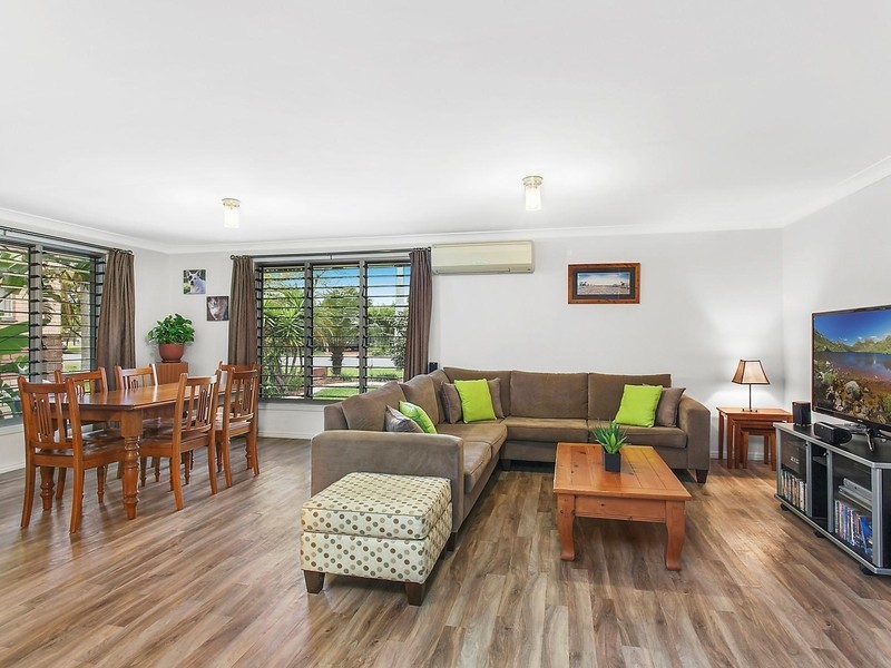 24 Stradbroke Street, Biggera Waters QLD 4216