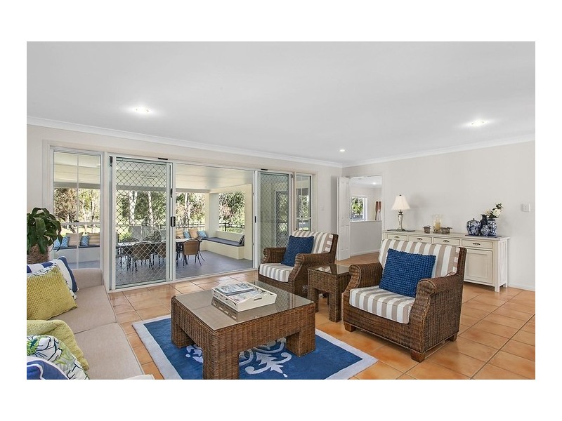 71 Chichester Drive, Arundel QLD 4214
