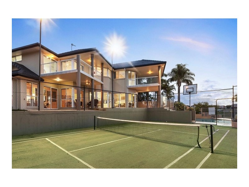 19 Tortuga Place, Clear Island Waters QLD 4226