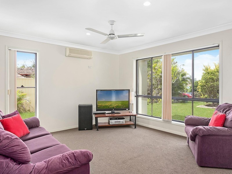 13 Katie Court, Arundel QLD 4214