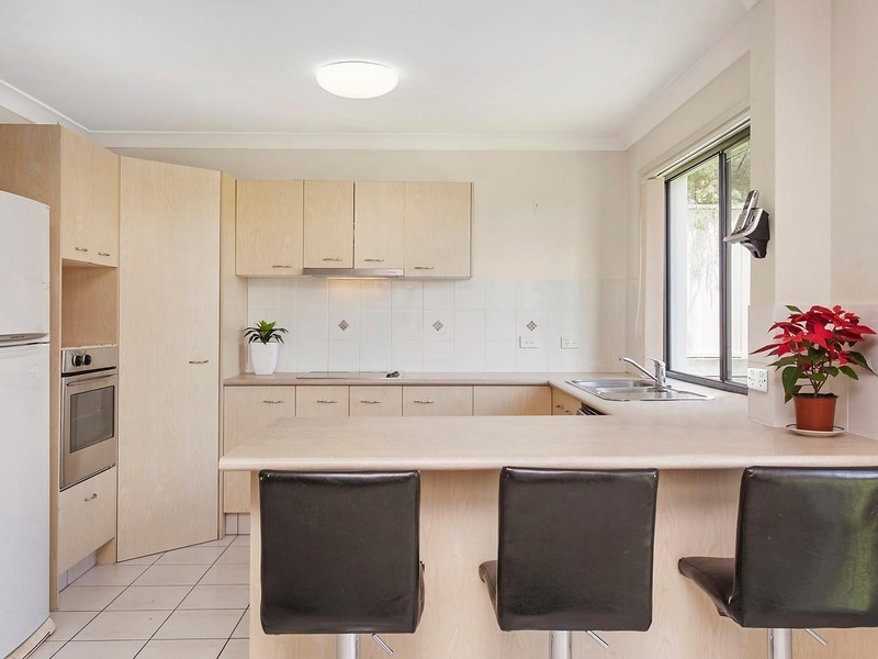 13 Katie Court, Arundel QLD 4214