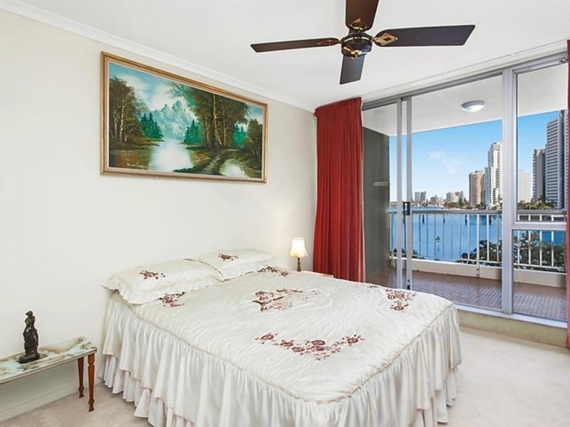 19/63 Cavill Avenue, Surfers Paradise QLD 4217