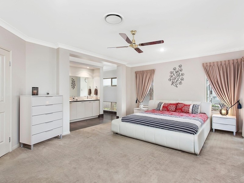 10 Koolang Crescent, Reedy Creek QLD 4227