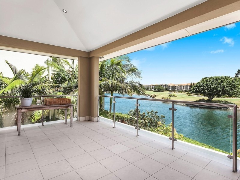 6096 Lugano Drive, Hope Island QLD 4212