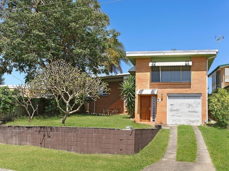 12 Caroline Avenue, Southport QLD 4215