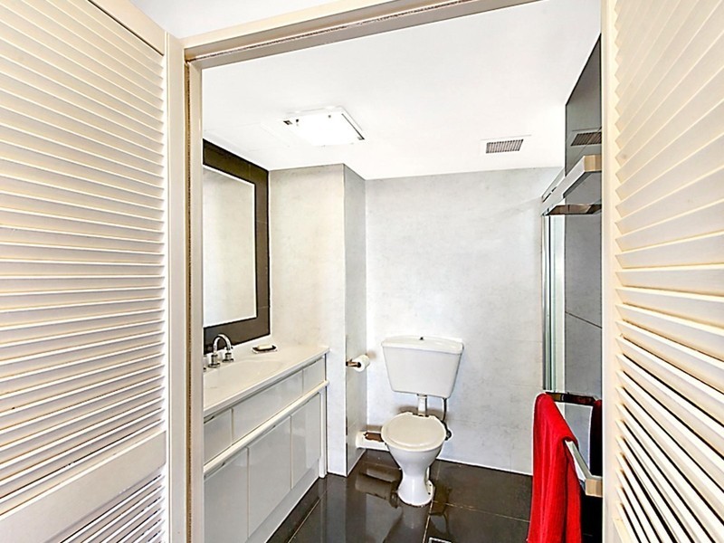 66/2940 Gold Coast Highway, Surfers Paradise QLD 4217