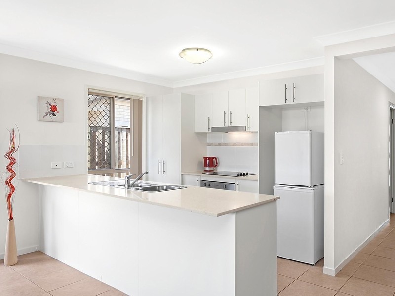 8 McLachlan Circuit, Willow Vale QLD 4209