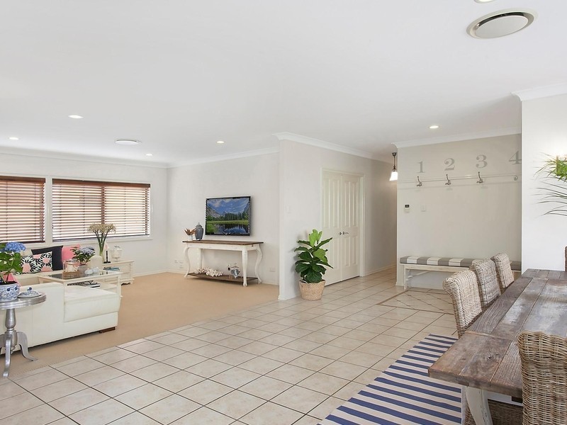 543 Oyster Cove Promenade, Monterey Keys QLD 4212