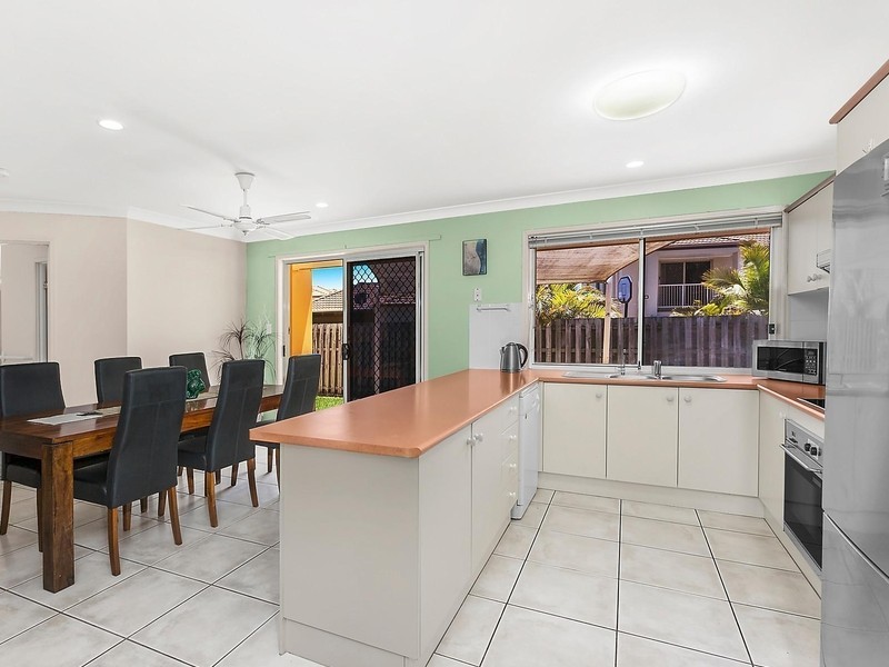 43/95 Arundel Drive, Arundel QLD 4214