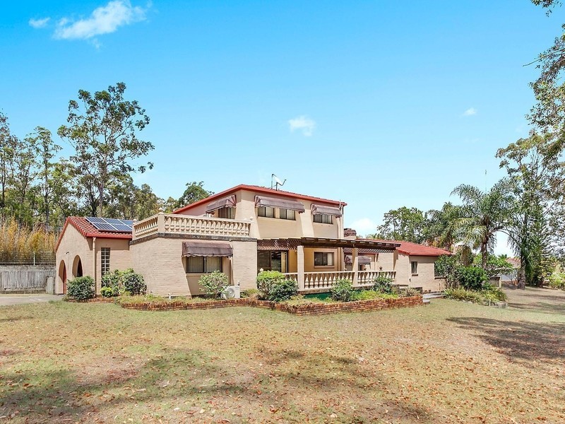 1 Uplands Drive, Parkwood QLD 4214