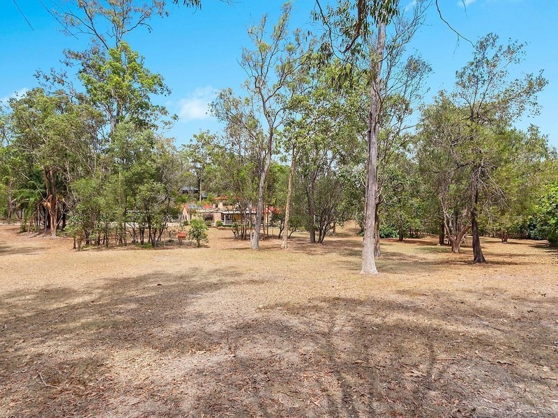 1 Uplands Drive, Parkwood QLD 4214