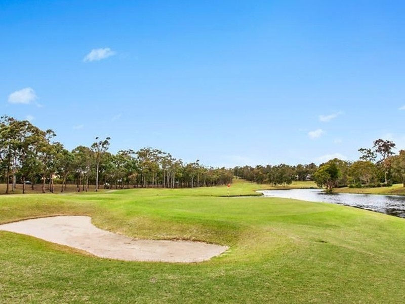 1 Uplands Drive, Parkwood QLD 4214