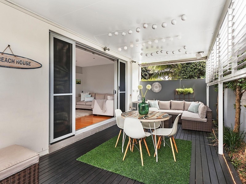 1/43 Whiting Street, Labrador QLD 4215